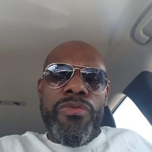 Meet your Posher, Adrian